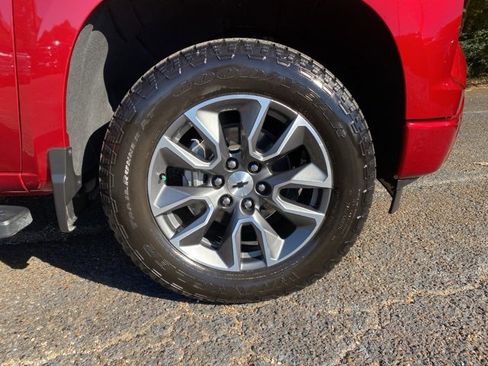 Used 2024 Chevrolet Silverado 1500 RST w/ Convenience Package II image 9