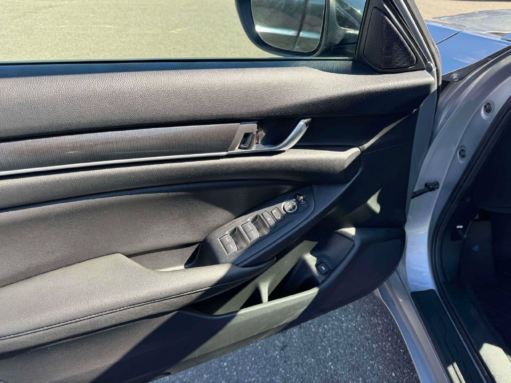 Used 2021 Honda Accord Sport image 17
