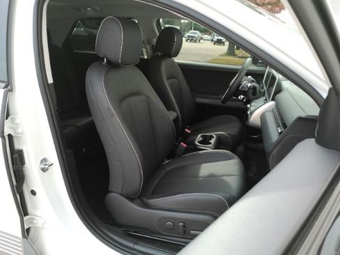 Used 2024 Hyundai Ioniq 5 Limited image 26
