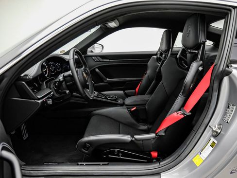 Used 2023 Porsche 911 GT3 RWD image 41