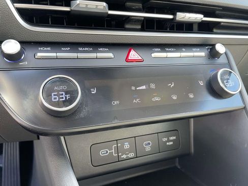 Used 2025 Hyundai Sonata SEL FWD image 25