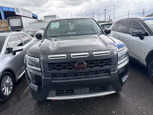 Used 2025 Nissan Frontier S AWD/4WD image 2