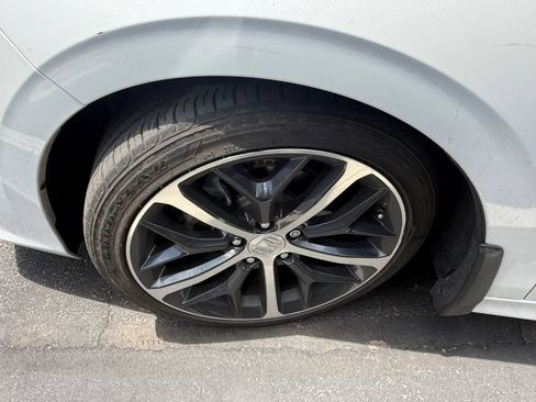 Used 2024 Honda Civic Touring image 7