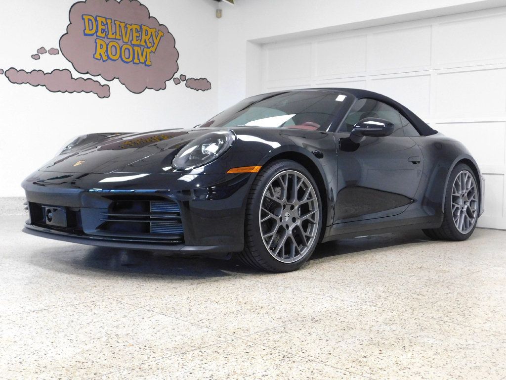 Used 2025 Porsche 911 Carrera RWD image 2