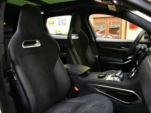 Used 2023 Jaguar F-PACE SVR AWD/4WD image 49