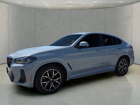 Used 2023 BMW X4 xDrive30i w/ M Sport Package AWD/4WD image 10