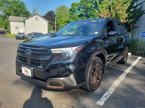 Certified 2025 Subaru Forester Sport w/ Popular Package AWD/4WD image 8