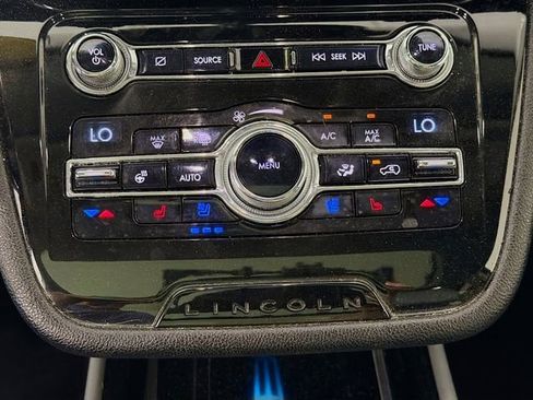 Used 2020 Lincoln Corsair Reserve w/ Equipment Group 201A AWD/4WD image 19