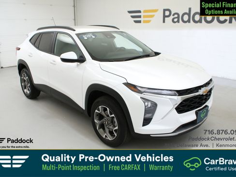 Certified 2025 Chevrolet Trax LT w/ Driver Confidence Package FWD image 1
