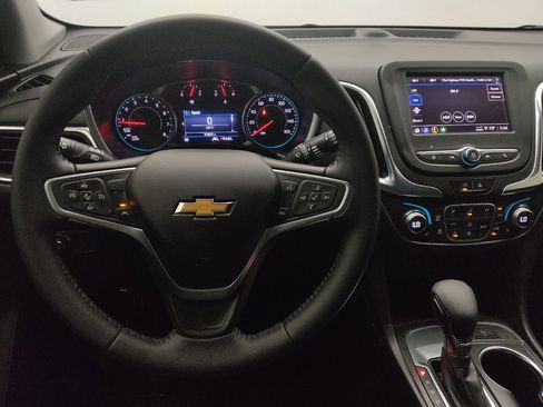 Used 2022 Chevrolet Equinox LT FWD image 22
