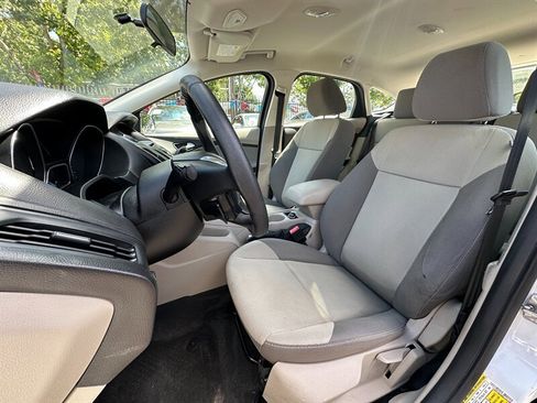 Used 2013 Ford Focus SE image 12