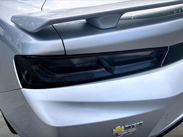 Used 2018 Chevrolet Camaro SS w/ Redline Edition RWD image 31