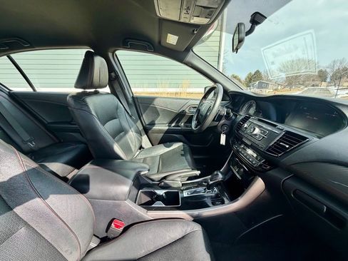 Used 2017 Honda Accord Sport Special Edition image 18