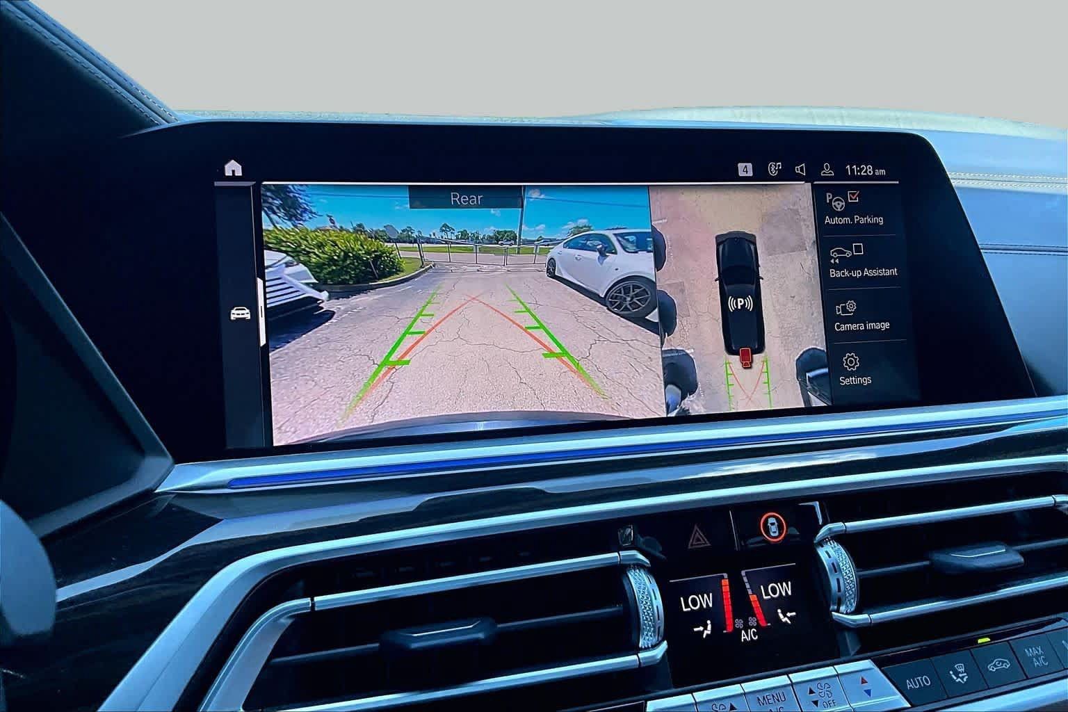 Used 2021 BMW X7 M50i w/ Executive Package AWD/4WD image 25