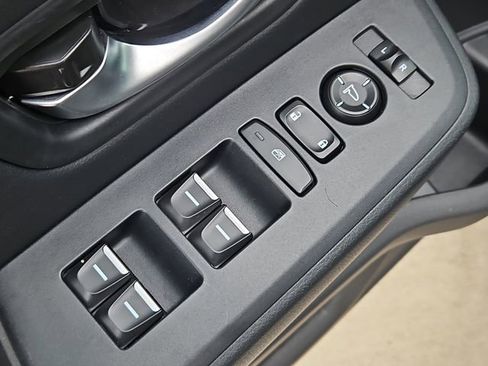 Used 2025 Honda Pilot Touring image 20