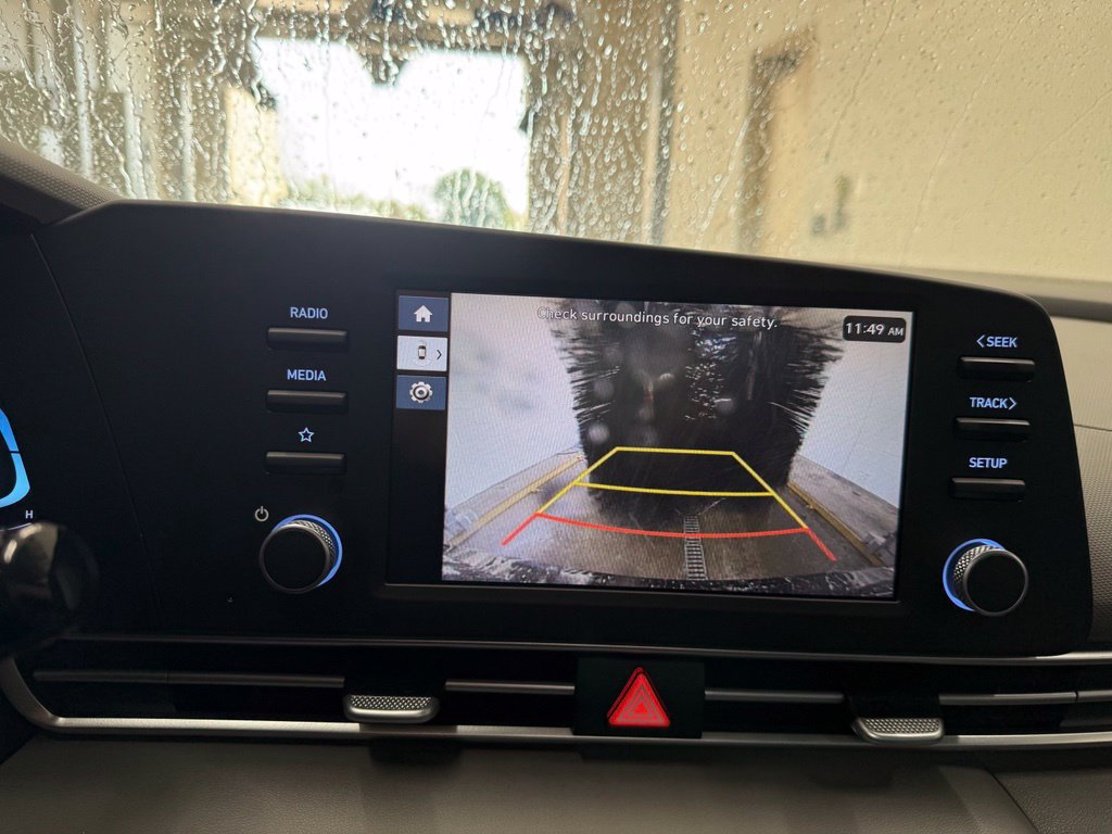 Used 2024 Hyundai Elantra SE FWD image 16