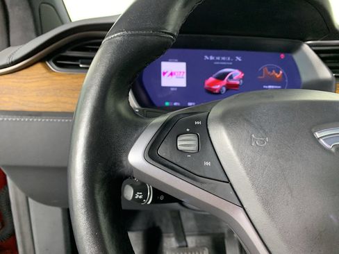 Used 2020 Tesla Model X Long Range image 19