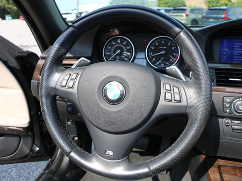 Used 2013 BMW 335i Convertible RWD image 16