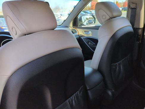 Used 2015 Hyundai Santa Fe GLS w/ Option Group 02 image 19