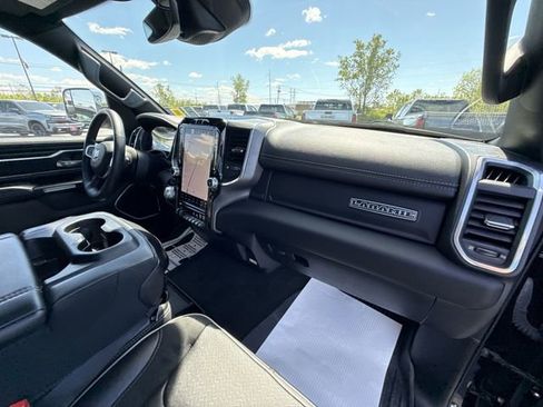 Used 2023 RAM 1500 Laramie AWD/4WD image 29