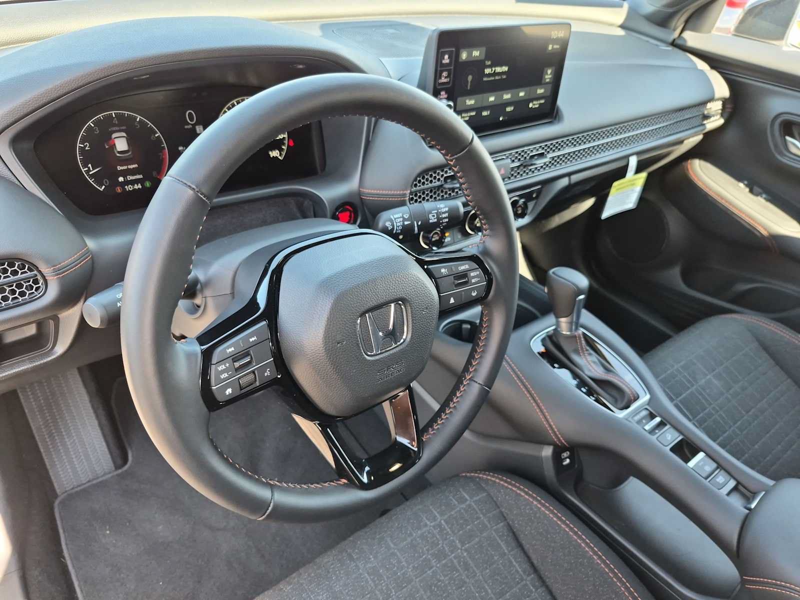 Certified 2026 Honda HR-V Sport image 2