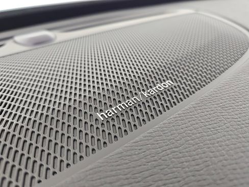 Certified 2024 Volvo XC90 B6 Plus w/ Protection Package image 25