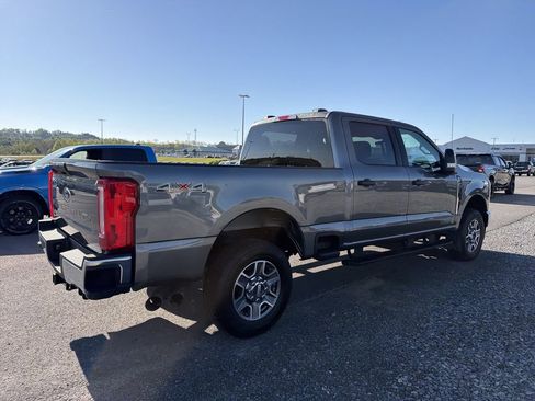 Used 2025 Ford F250 XLT AWD/4WD image 6