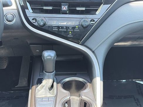 Used 2024 Toyota Camry SE w/ Convenience Package FWD image 15