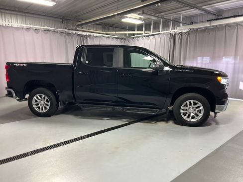 Used 2025 Chevrolet Silverado 1500 LT AWD/4WD image 8