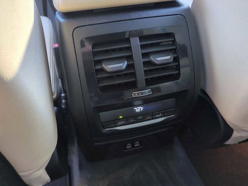 Used 2024 BMW X3 sDrive30i w/ Premium Package w/ZPA image 22