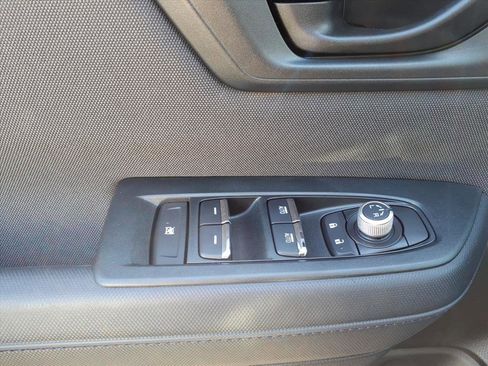 Certified 2025 Subaru Forester Premium image 12