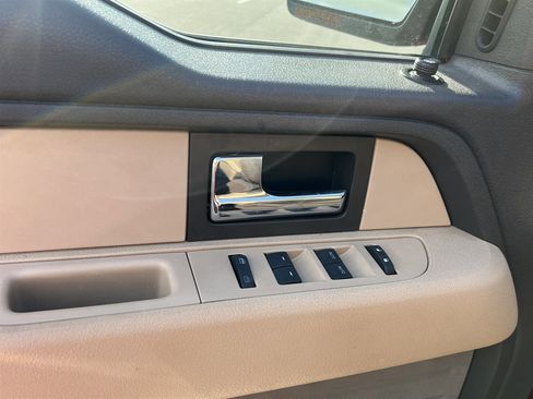 Used 2013 Ford F150 XLT w/ Luxury Equipment Group image 10