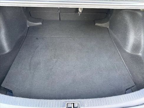 Used 2024 Toyota Corolla LE image 9