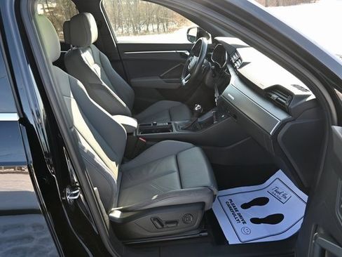 Used 2020 Audi Q3 2.0T Prestige image 19