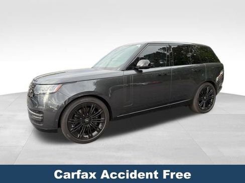 Used 2025 Land Rover Range Rover SE AWD/4WD image 3