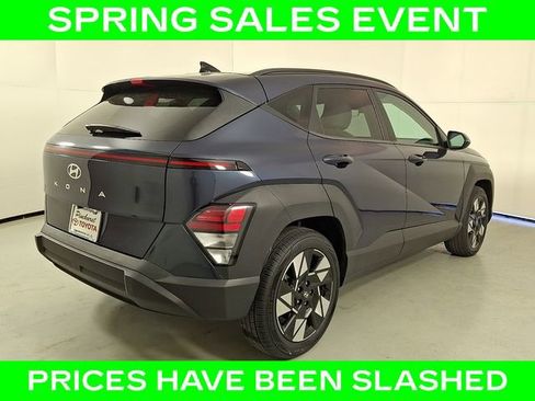 Certified 2025 Hyundai Kona SEL image 8