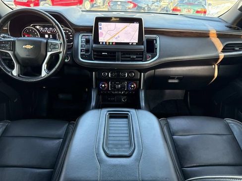Used 2021 Chevrolet Tahoe Premier w/ Premium Package image 23