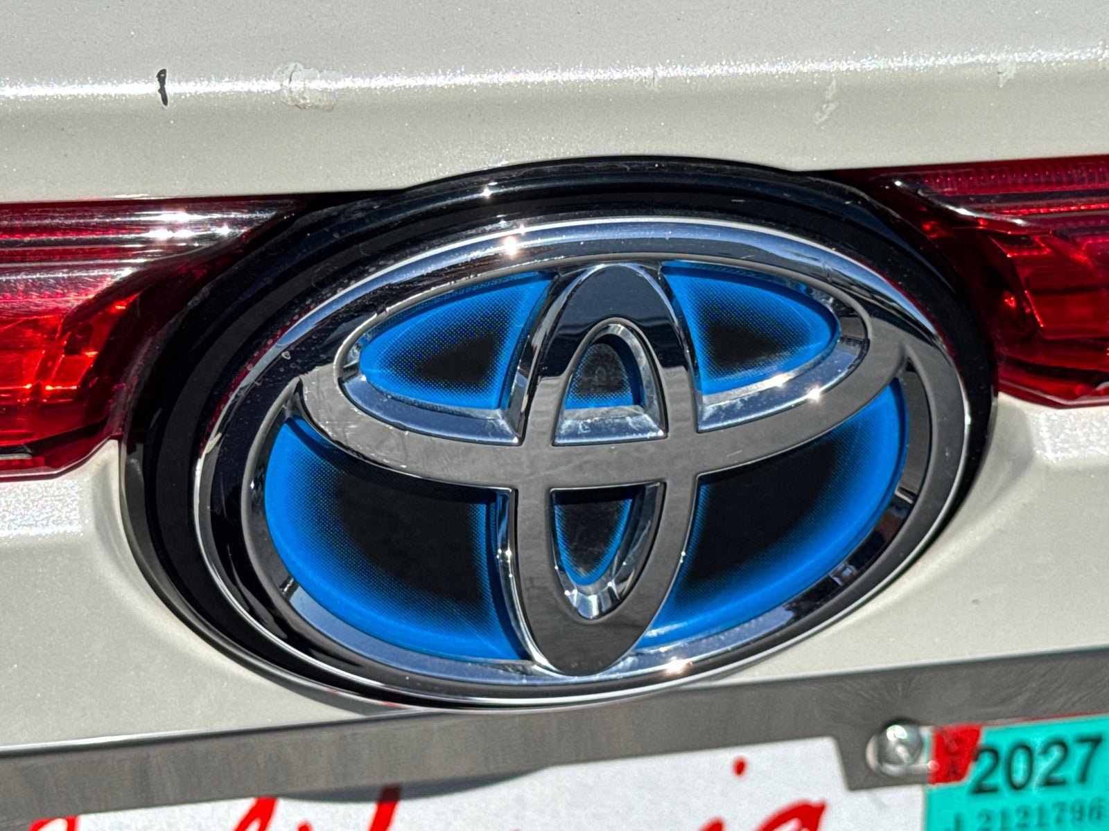 Used 2021 Toyota Venza LE w/ Carpet Mat Package (TMS) AWD/4WD image 11