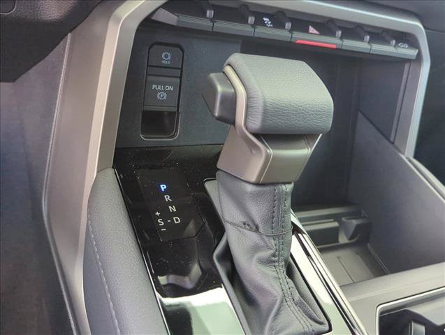 Used 2026 Toyota Tundra Limited AWD/4WD image 25