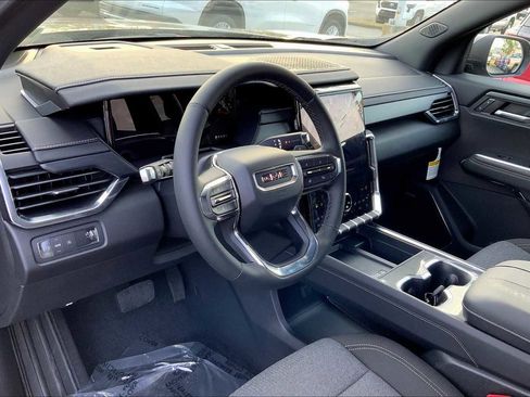 New 2025 GMC Acadia Elevation image 8