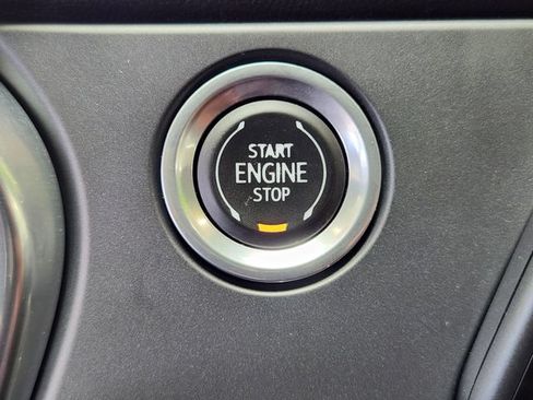 Used 2021 Chevrolet Blazer LT FWD image 27