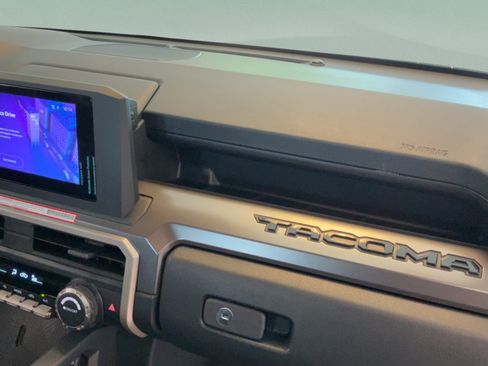 Used 2025 Toyota Tacoma SR5 RWD image 32