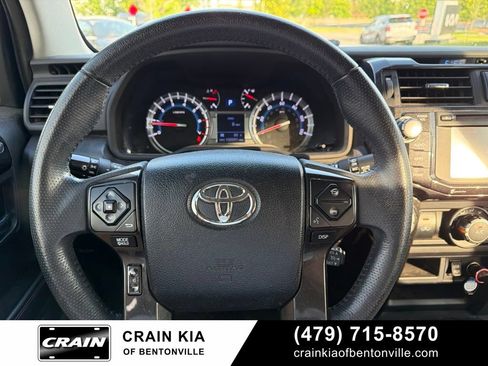 Used 2019 Toyota 4Runner TRD Off-Road AWD/4WD image 17