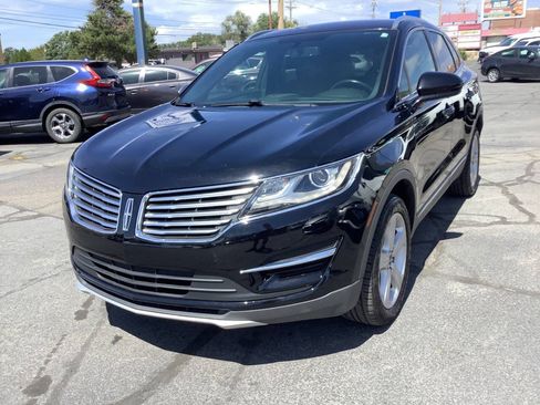 Used 2017 Lincoln MKC Premiere AWD/4WD image 3