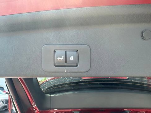 Used 2025 Nissan Murano SL AWD/4WD image 22
