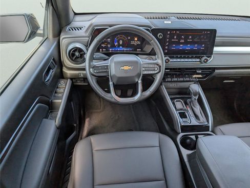 Used 2024 Chevrolet Colorado LT w/ LT Convenience Package III RWD image 24
