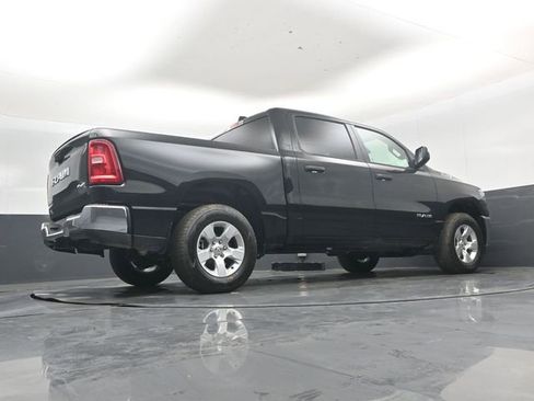 New 2026 RAM 1500 4x4 Crew Cab image 38
