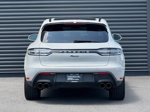 Certified 2022 Porsche Macan AWD/4WD image 6