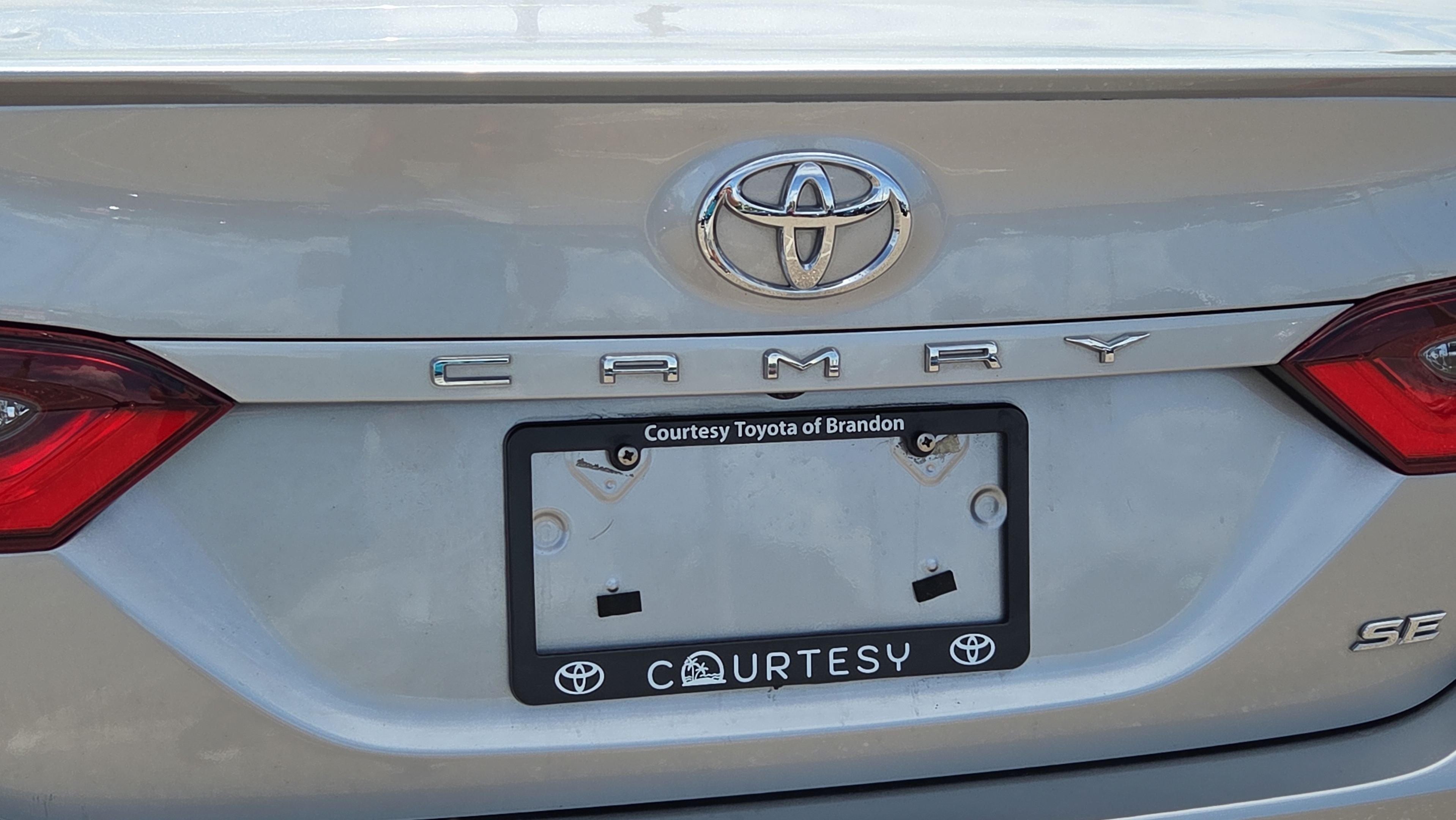 Used 2024 Toyota Camry SE FWD image 29