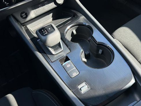 Certified 2025 Nissan Rogue S image 17